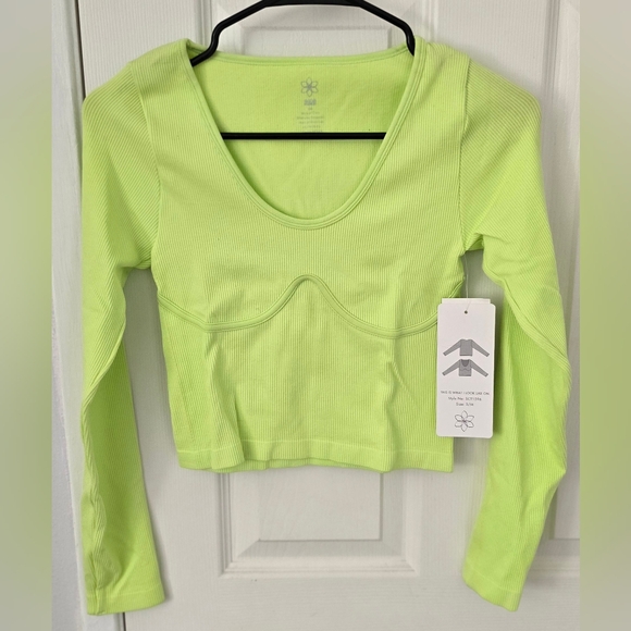 Aura Crop Top - Picture 1 of 4
